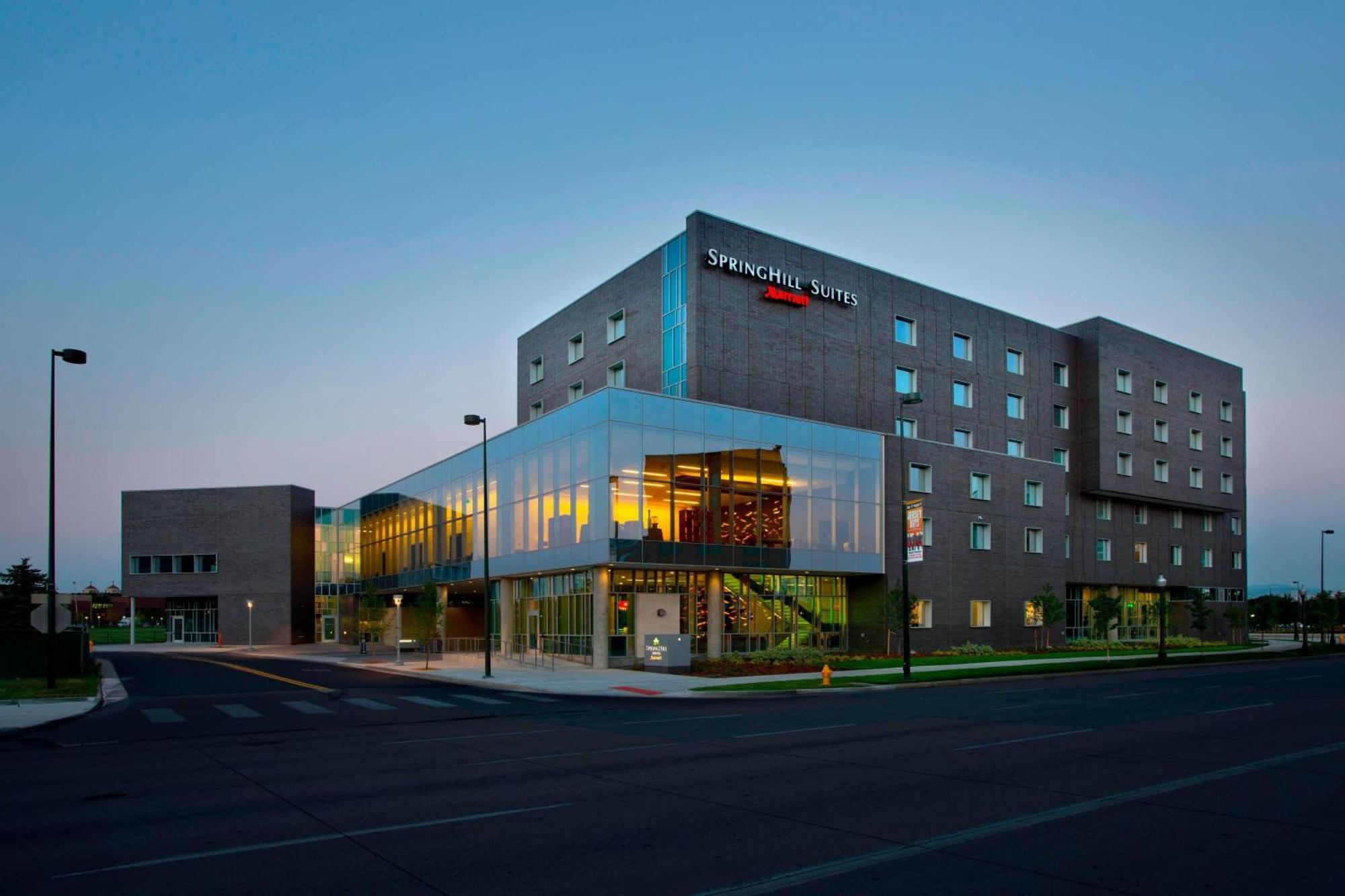 Springhill By Marriott Downtown 3*