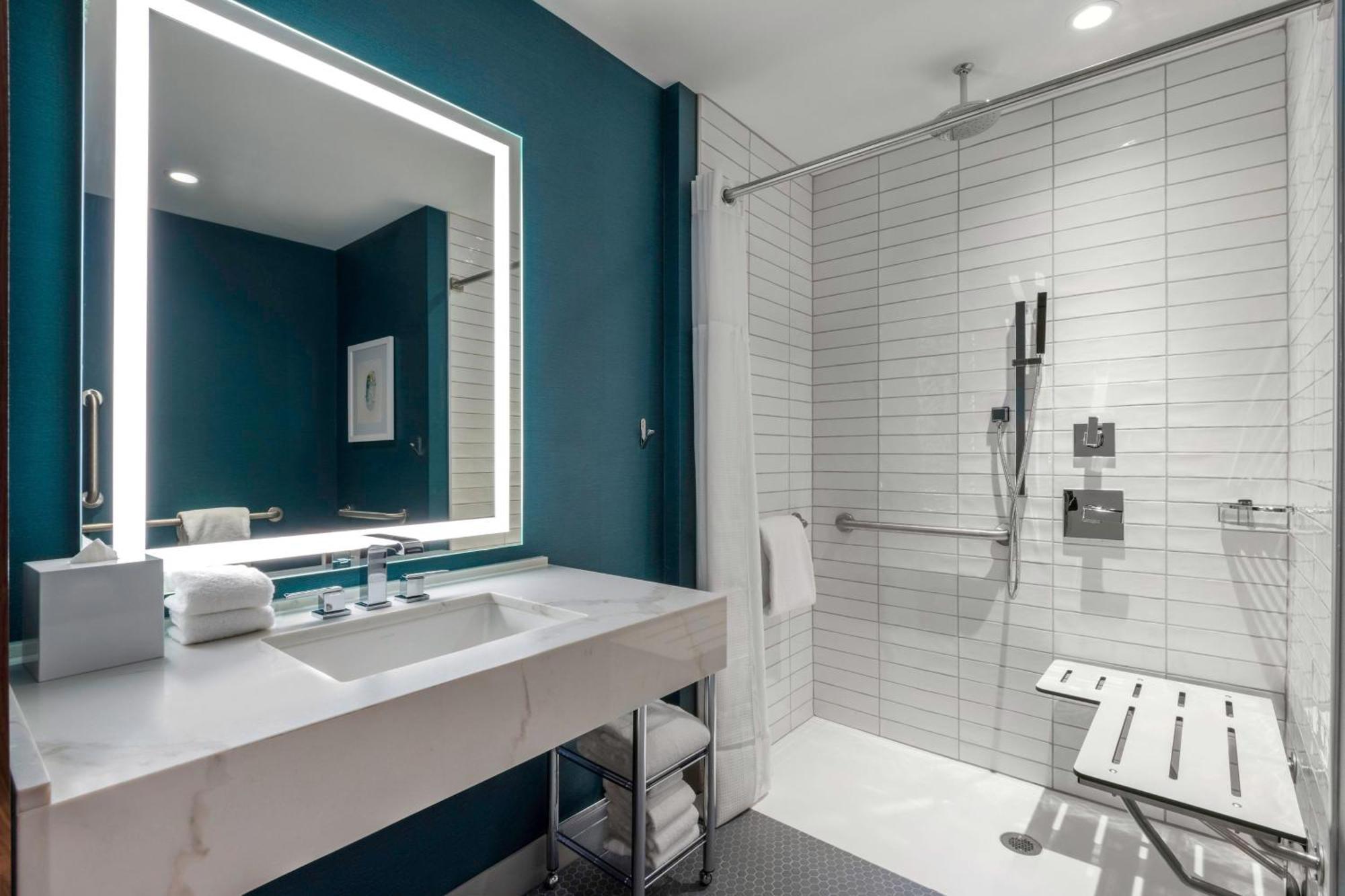 Le Meridien Downtown Denver