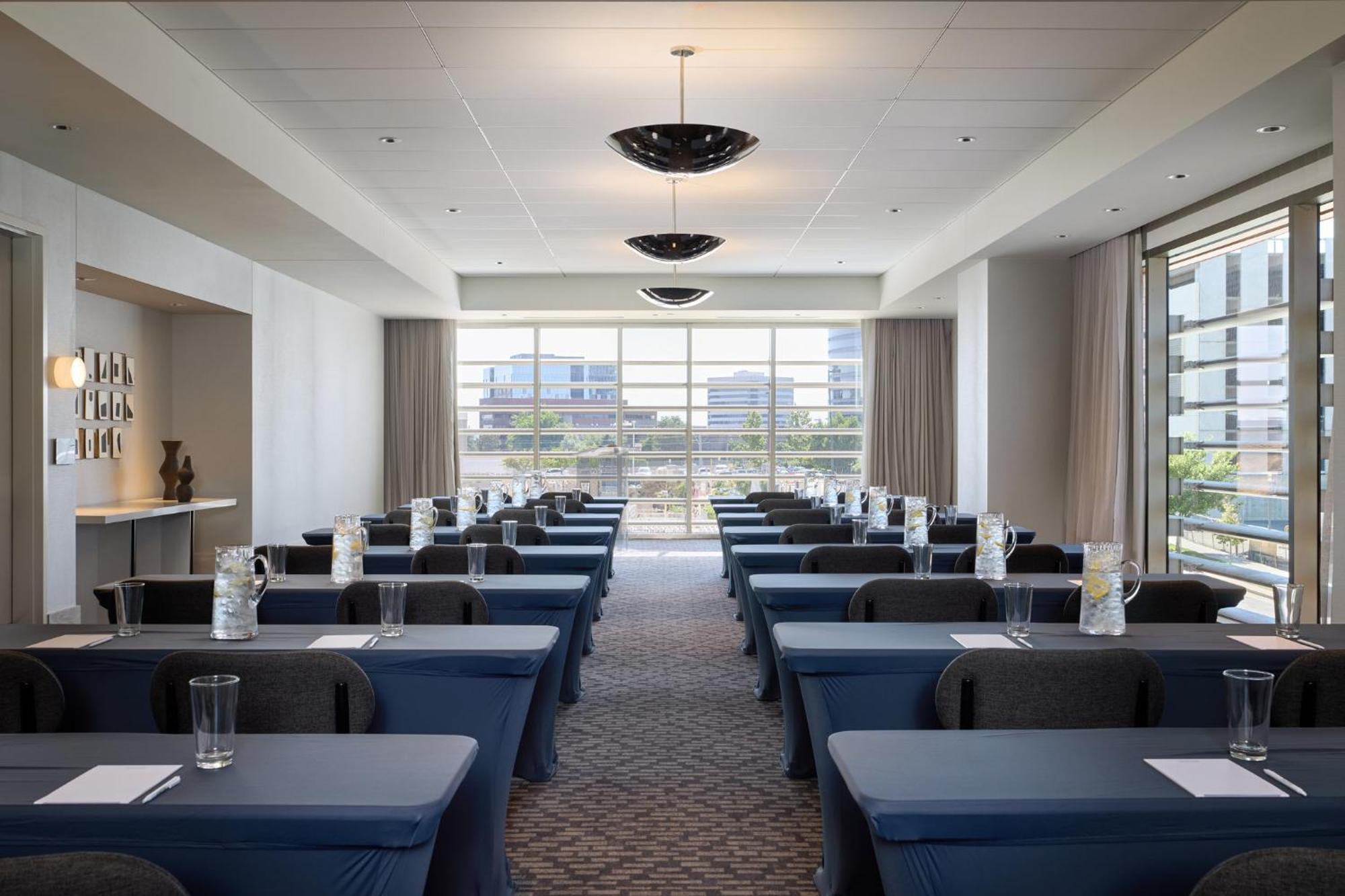 Kimpton Claret By Ihg Hotel 4*