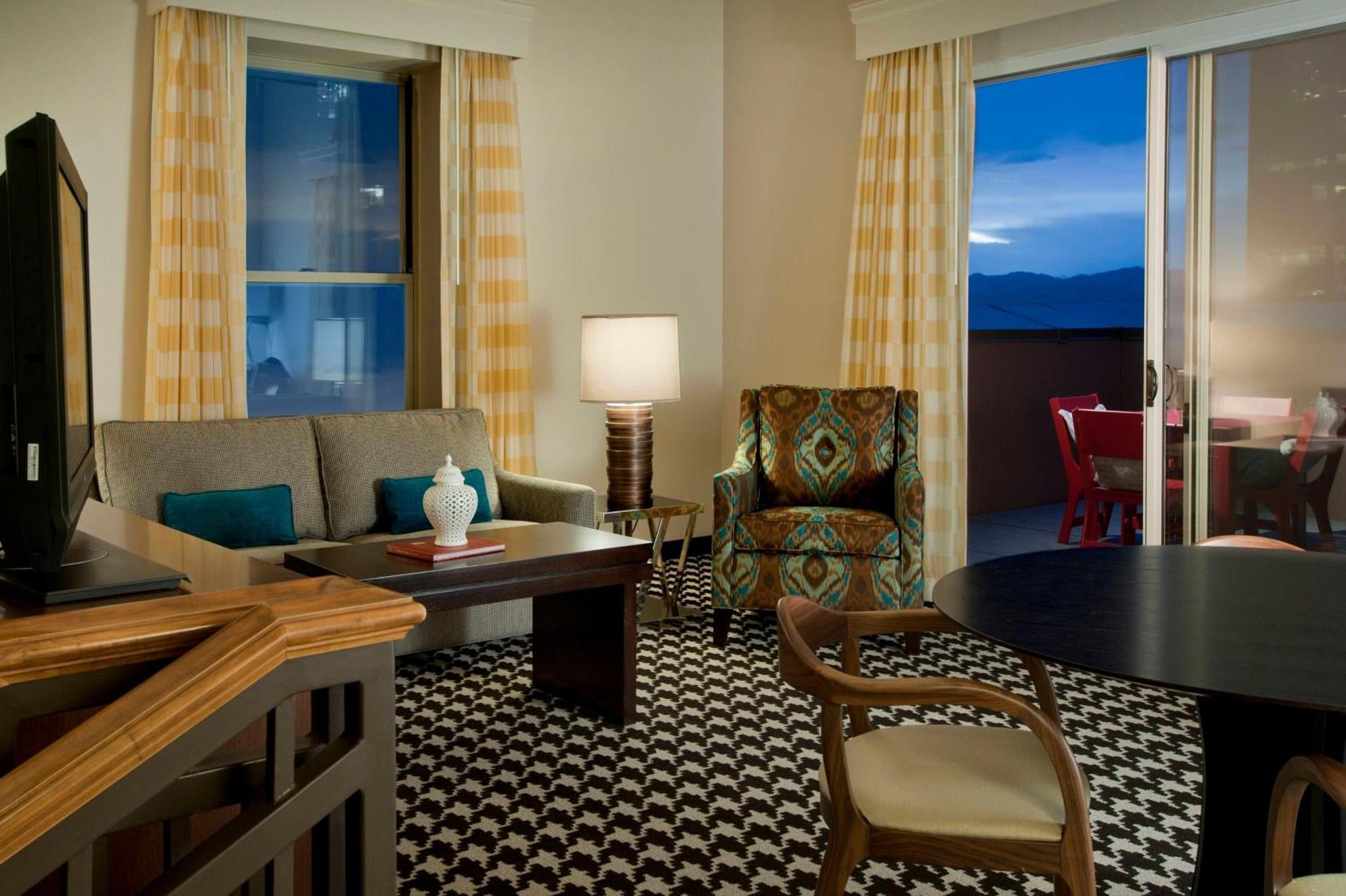 Hotel Courtyard By Marriott Downtown