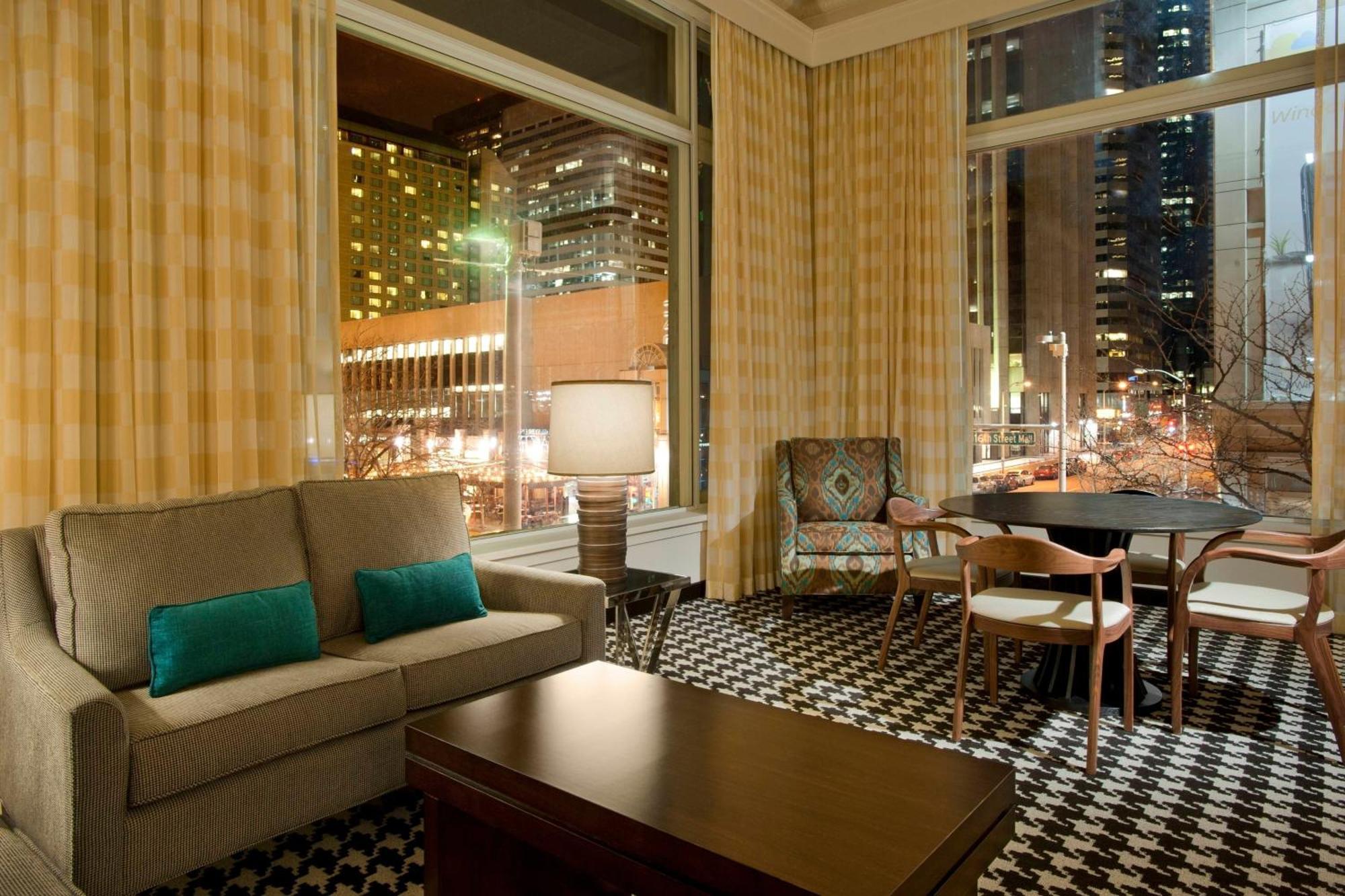 Courtyard By Marriott Downtown Denver