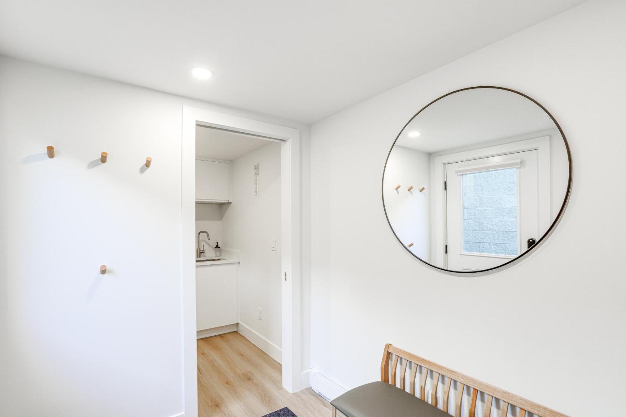 Apartment Less Than 1 Block To Park New-build In Denver!