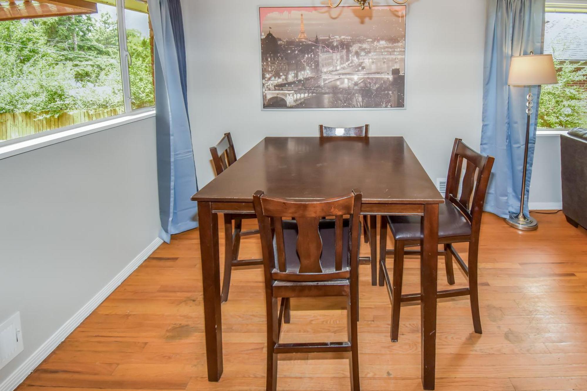 Super Cute Five Bedroom In Perfect For Girls Trips Holiday home Denver
