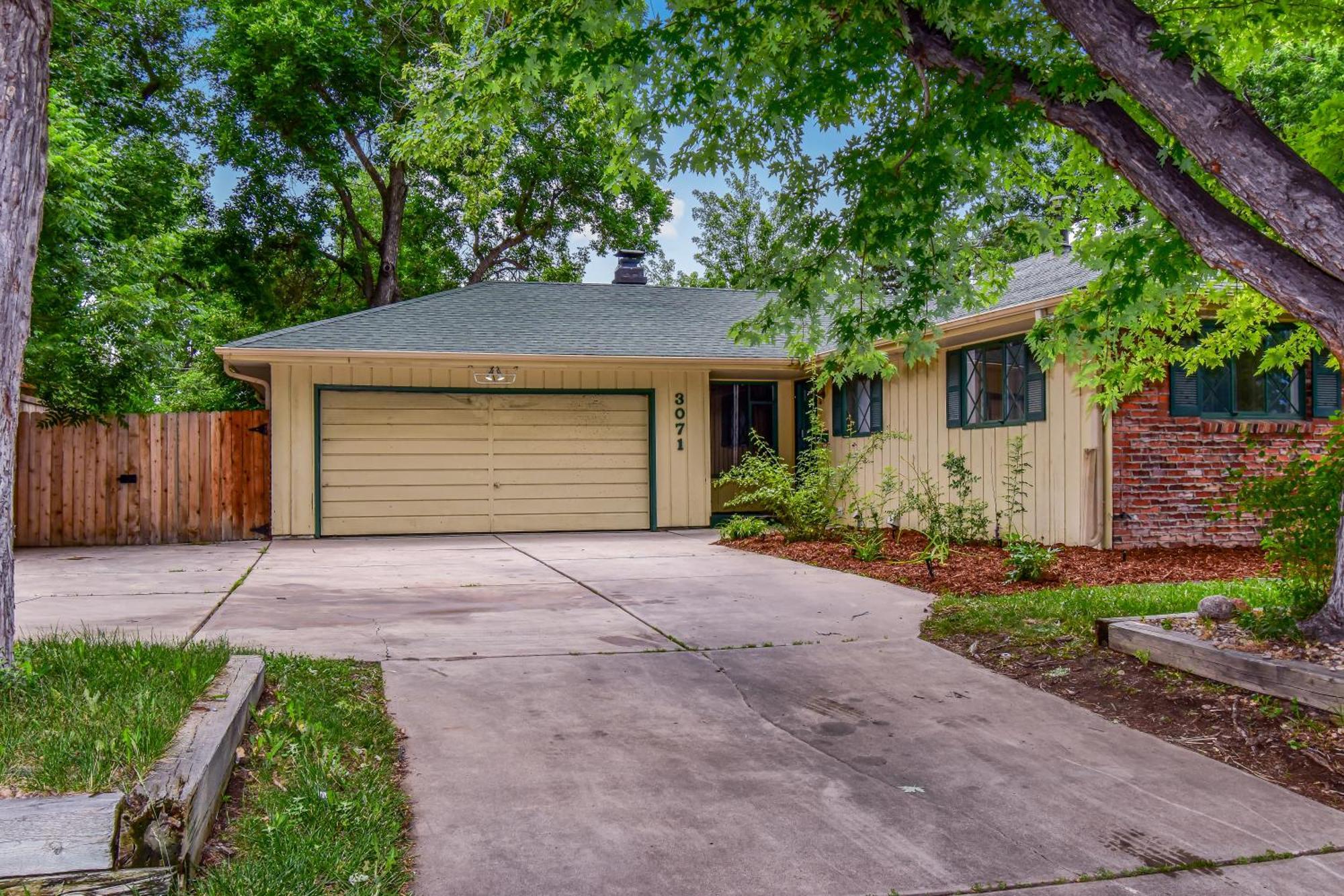 Super Cute Five Bedroom In Perfect For Girls Trips Holiday home Denver