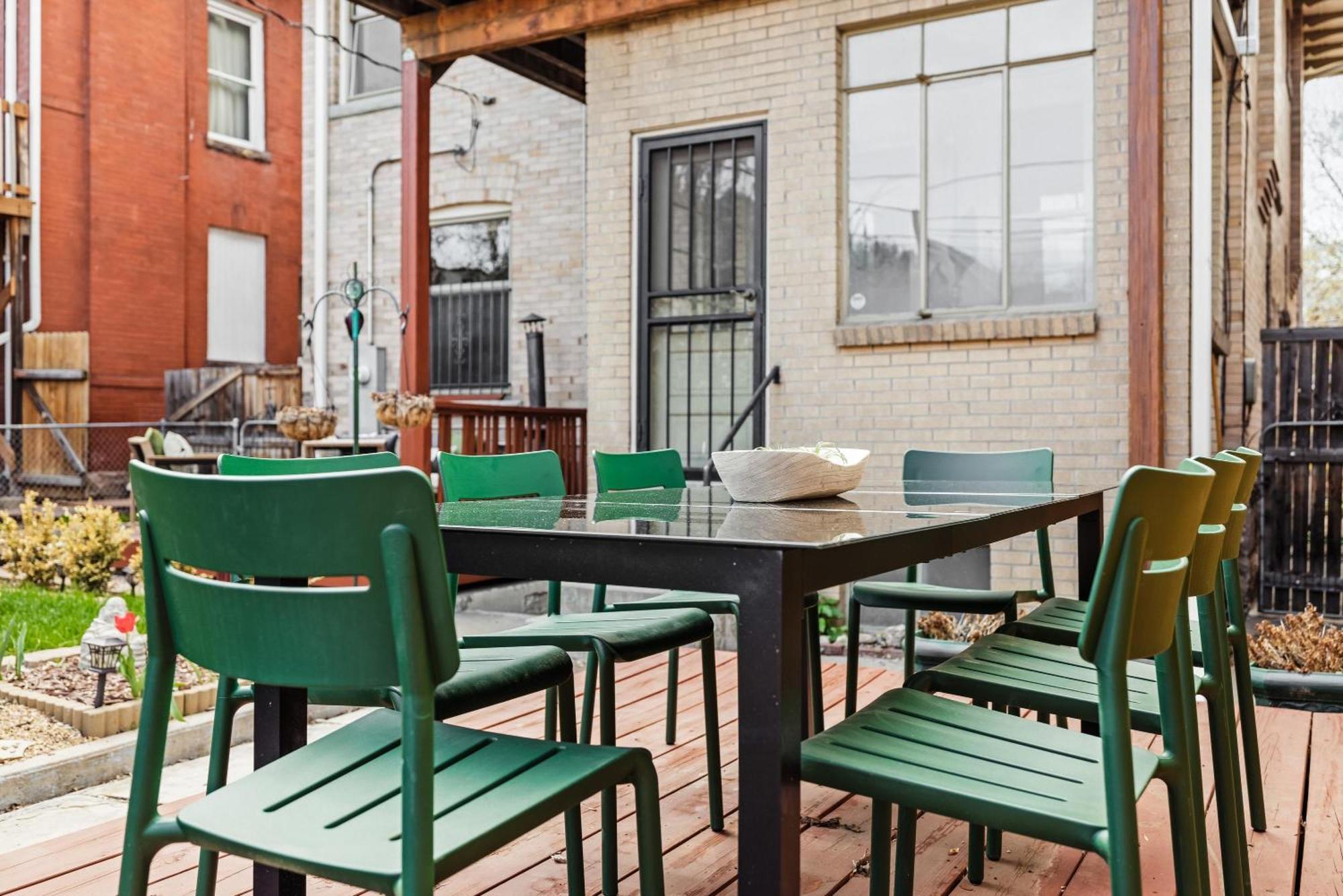 Chic Victorian Manor - Sleeps 12 - Congress Park Holiday home