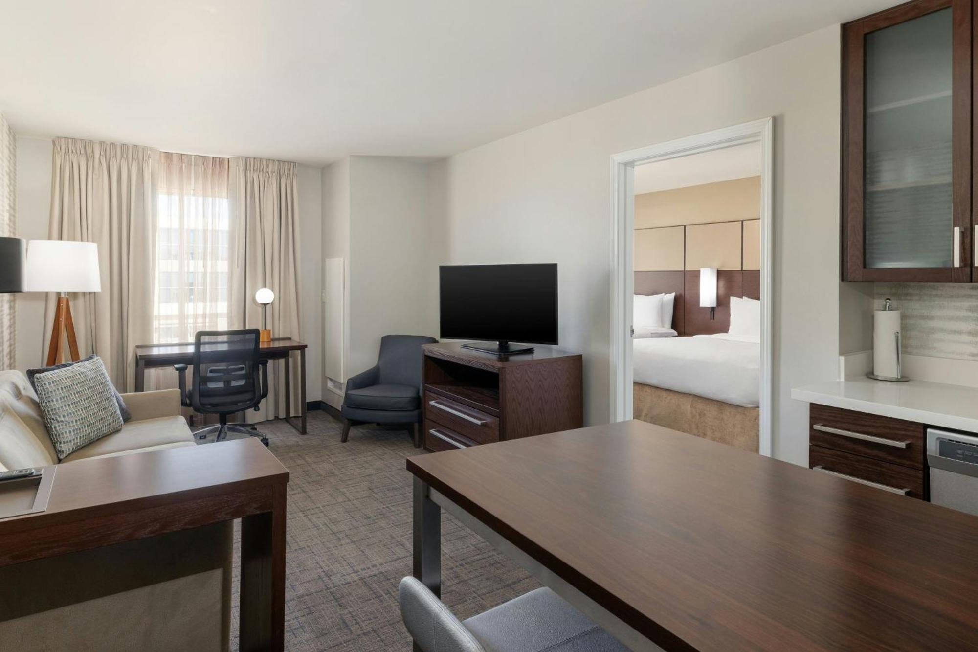 By Marriott Park Hotel 3*