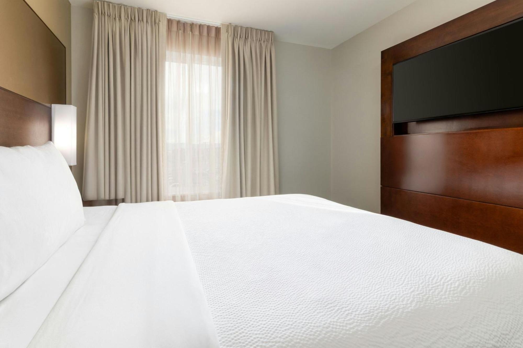 Hotel By Marriott Park