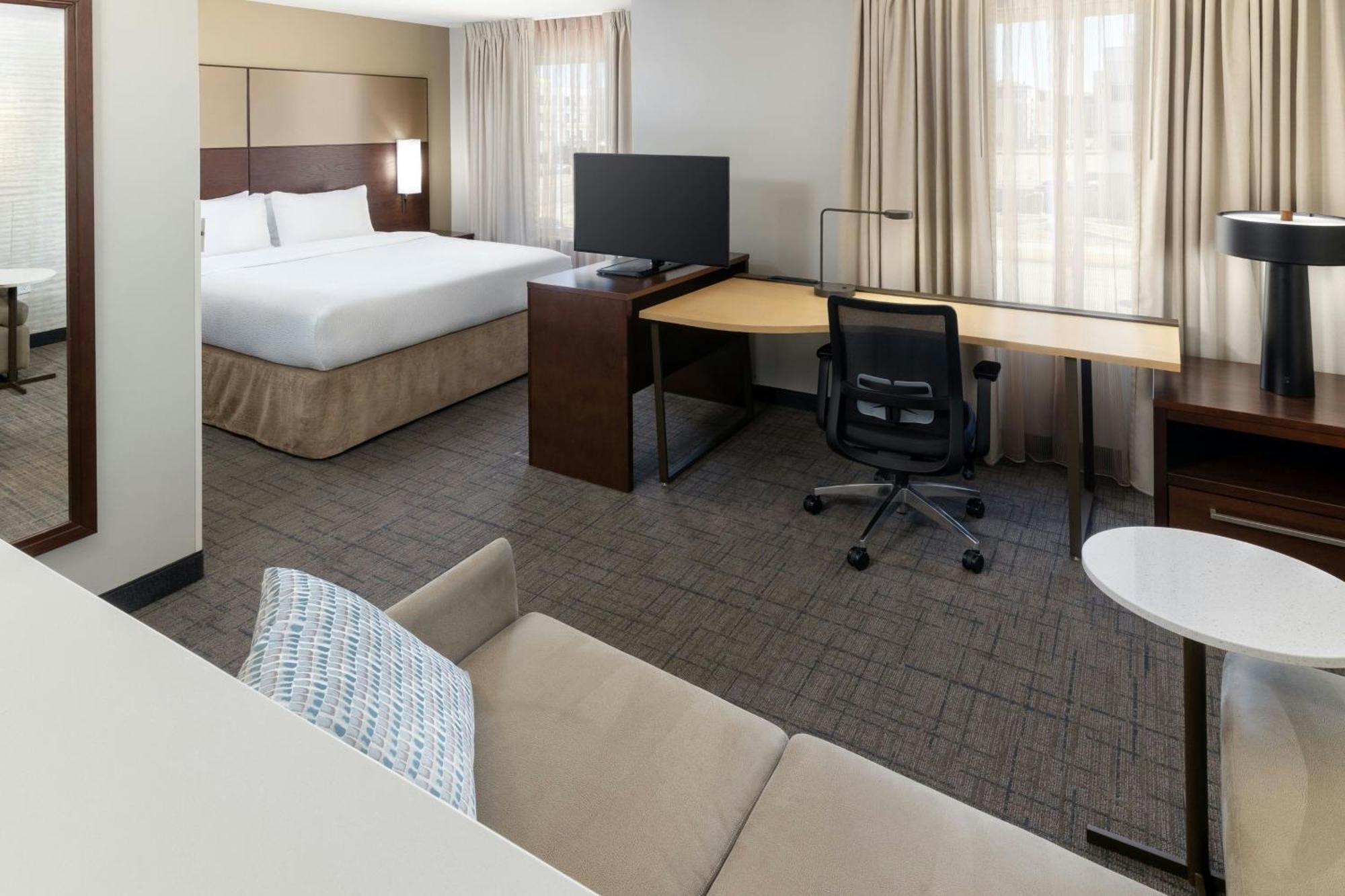 By Marriott Park Hotel 3*