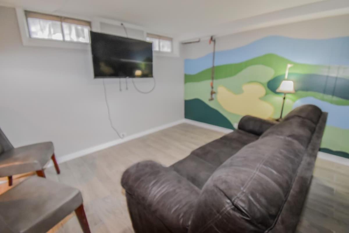 Holiday home Family With Large Yard & Golf Theme Near Rail