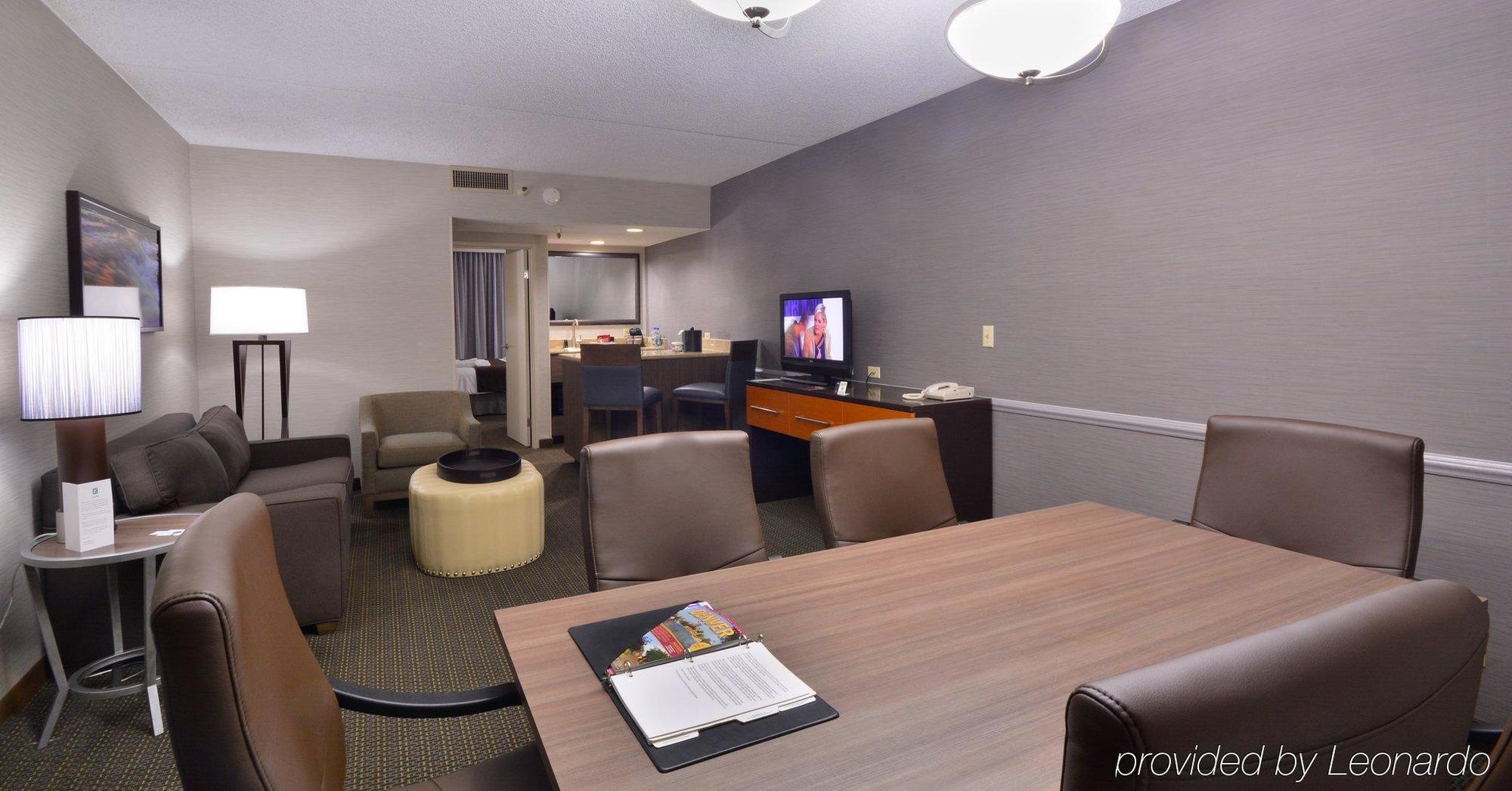Embassy By Hilton Park Denver