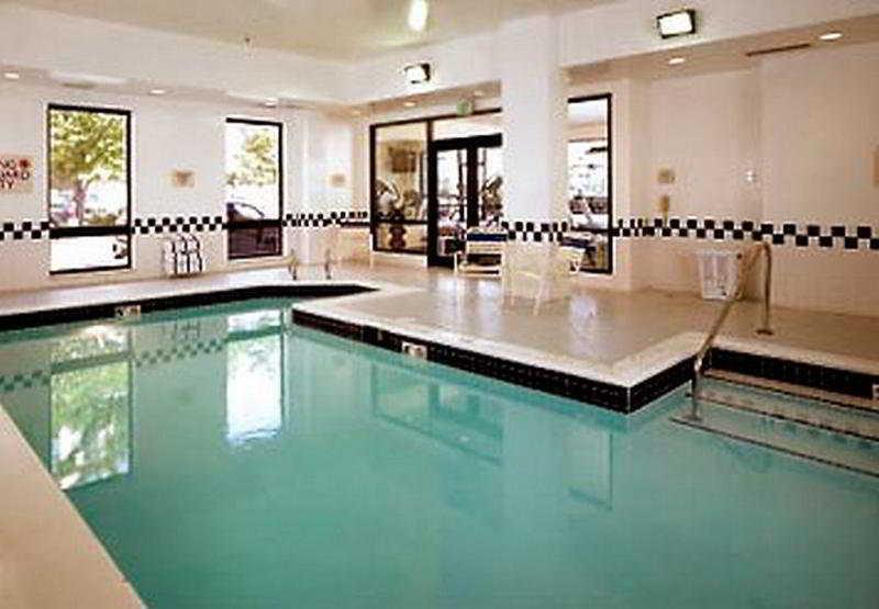 Hotel Fairfield & Cherry Creek 3*