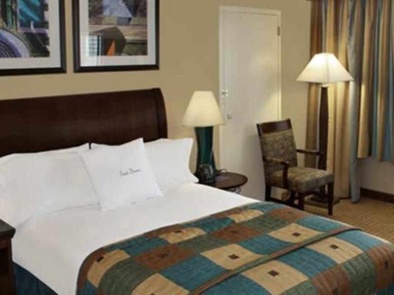 Doubletree By Hilton Denver