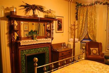 Castle Marne Bed & Breakfast 4*