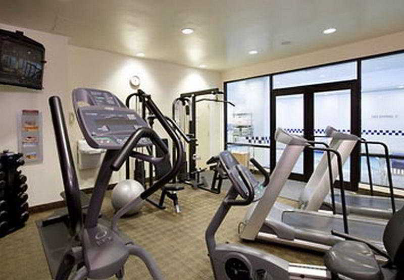 Hotel Fairfield & Cherry Creek Denver