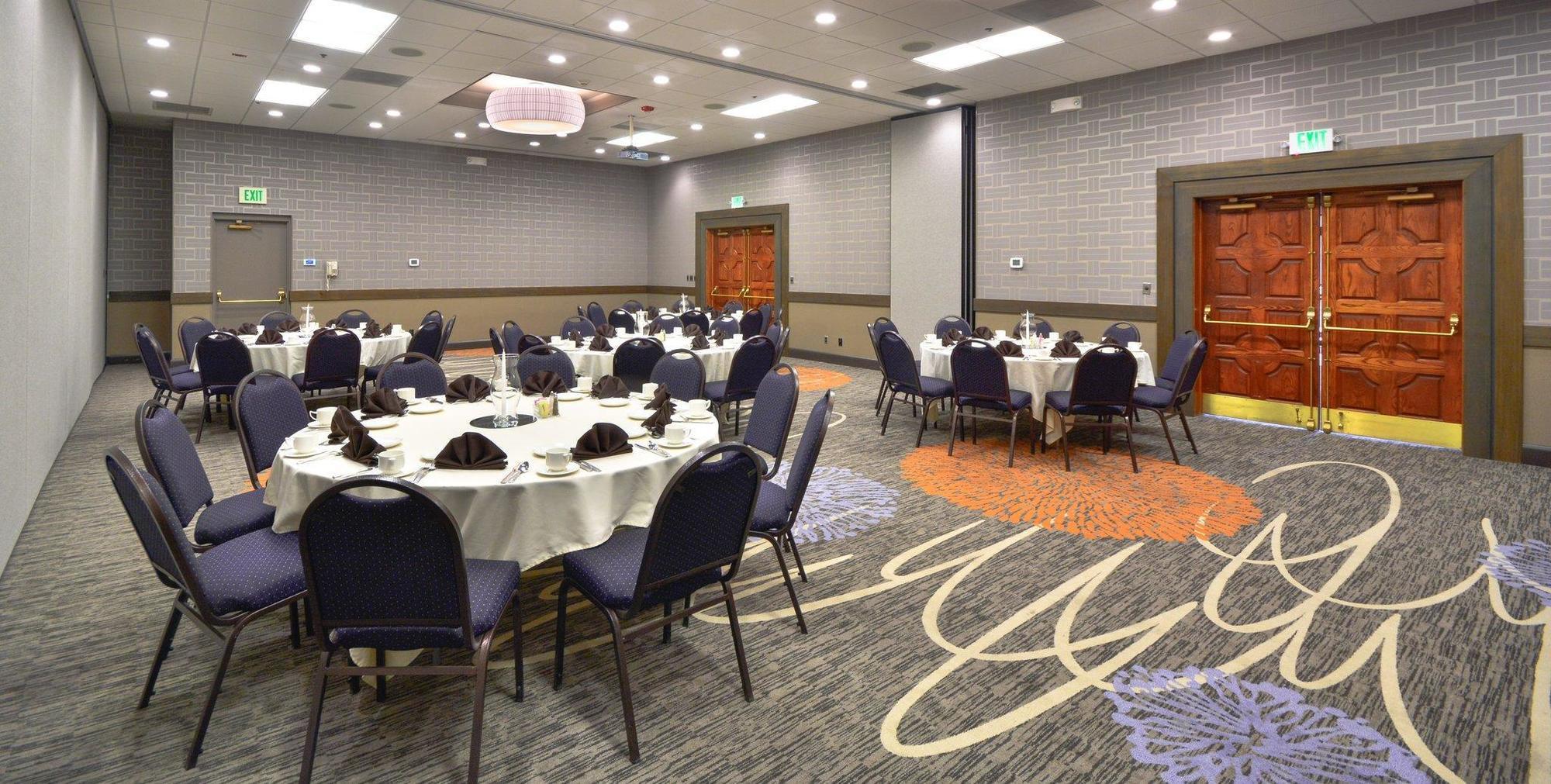 Hotel Embassy By Hilton Park 4*