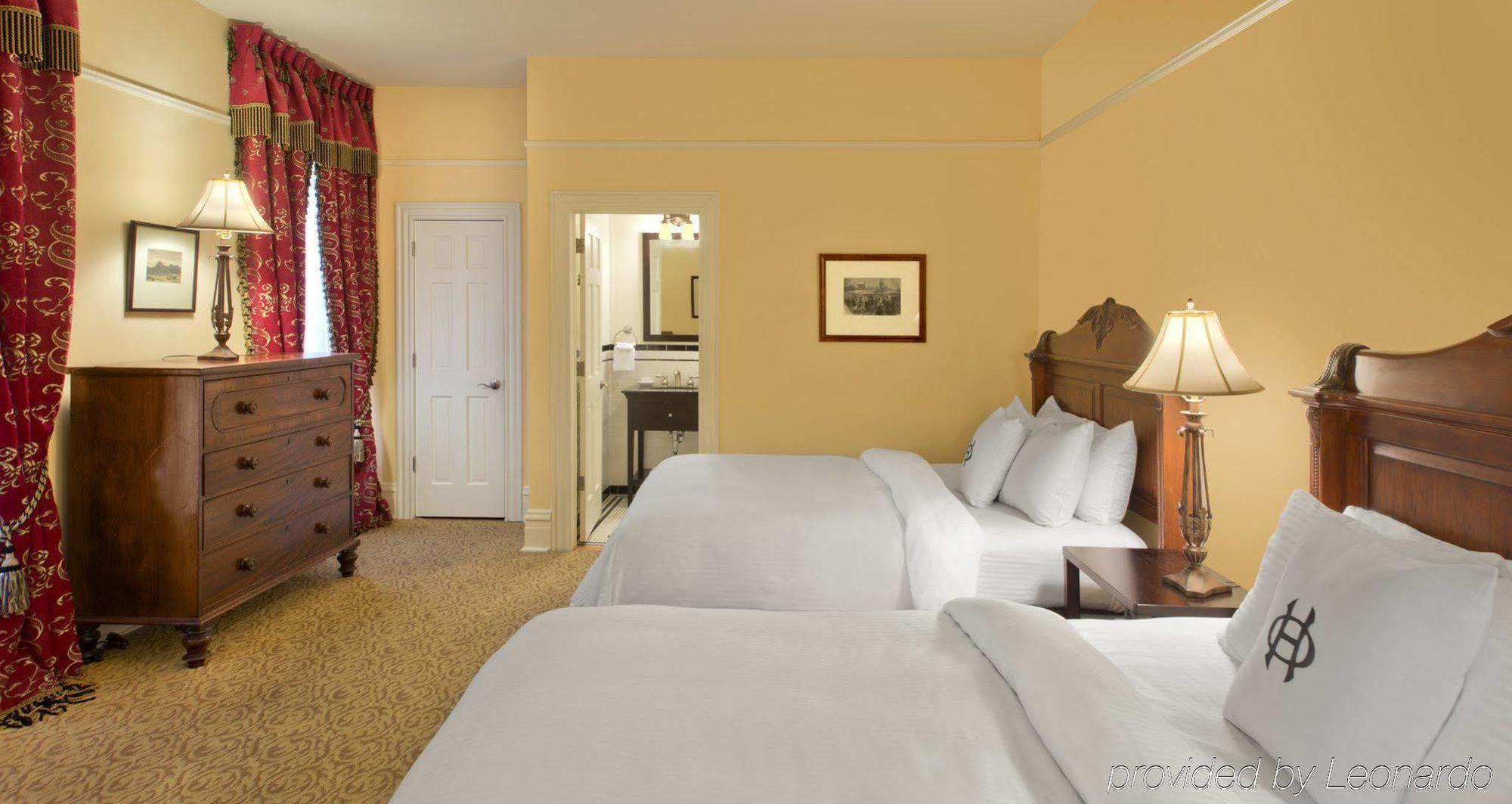 The Oxford 4* Denver