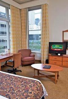 Courtyard By Marriott Downtown
