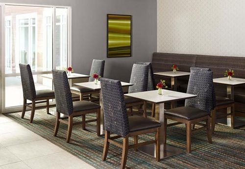 Hotel By Marriott Park 3*