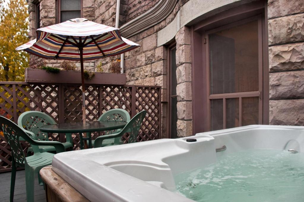 Castle Marne 4* Denver