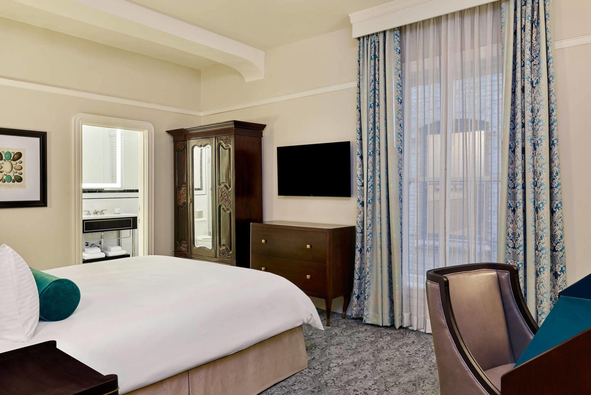 The Oxford Hotel 4*