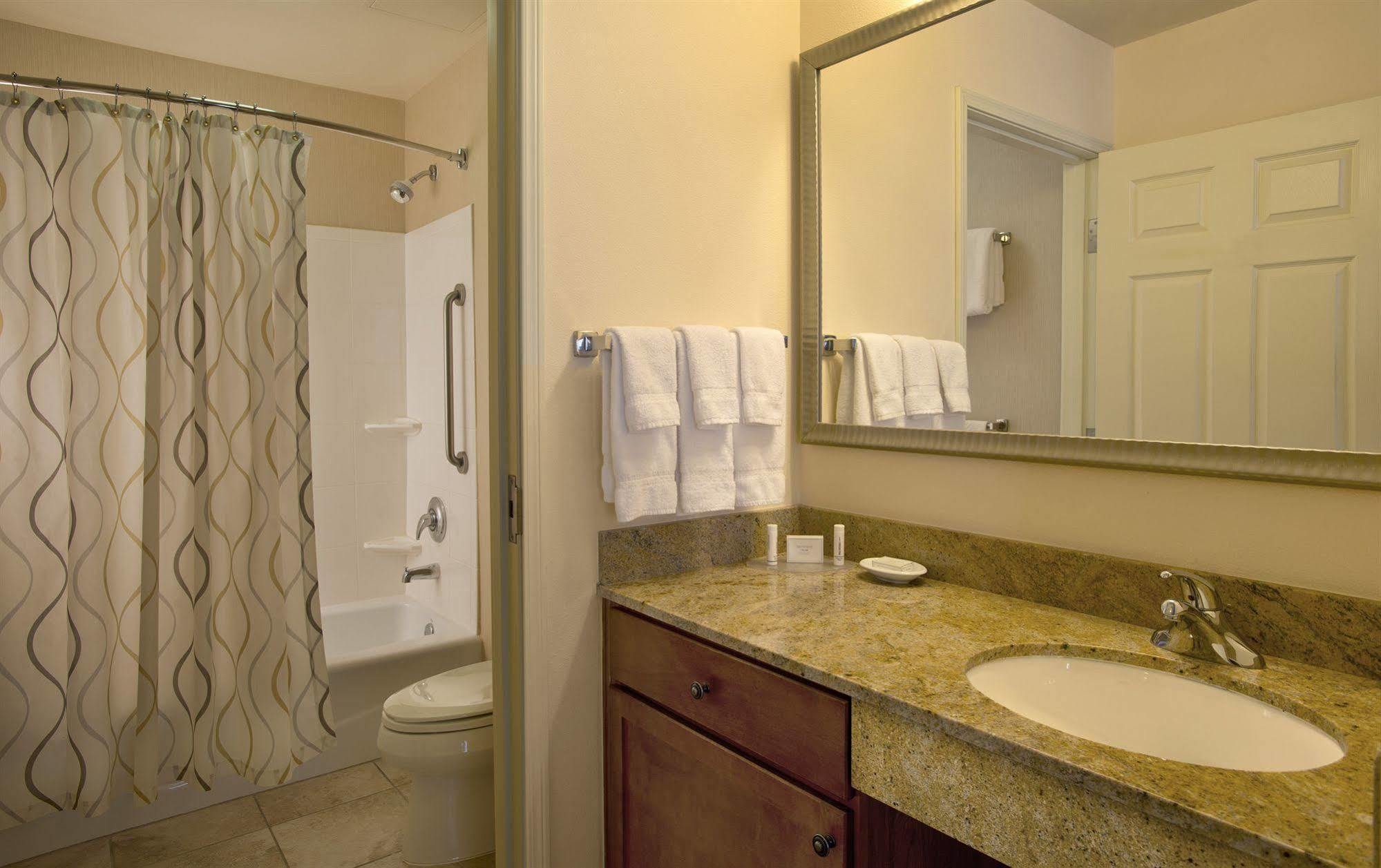 Hotel Center