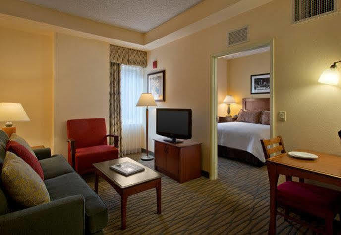 Center Hotel