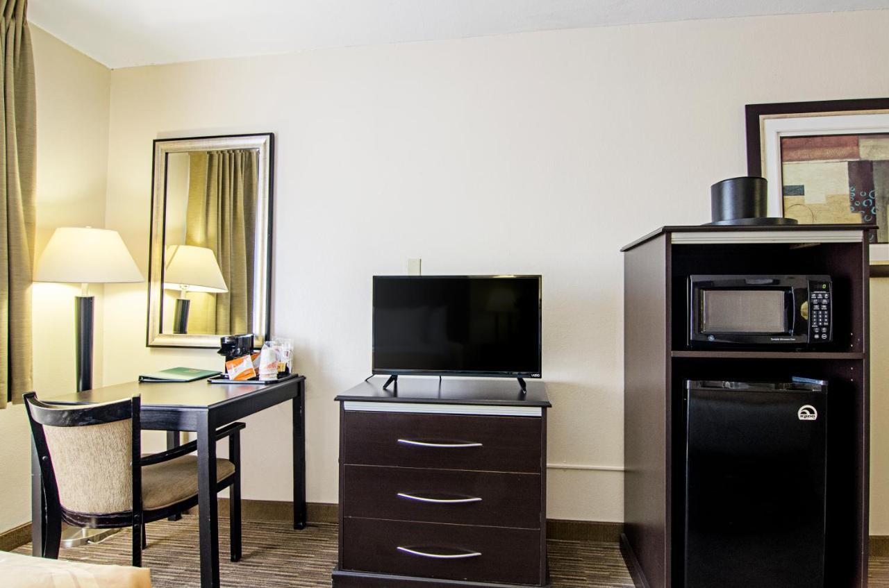 Hotel Quality & Stapleton Denver