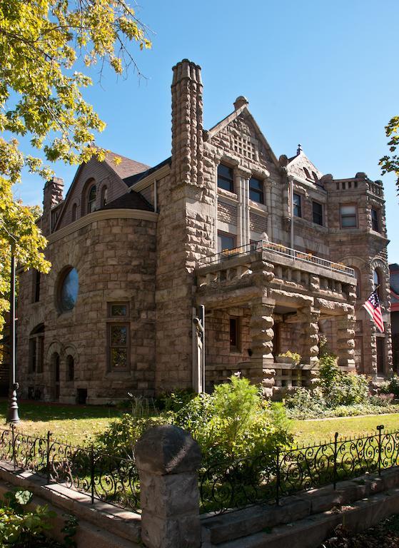 Castle Marne Bed & Breakfast