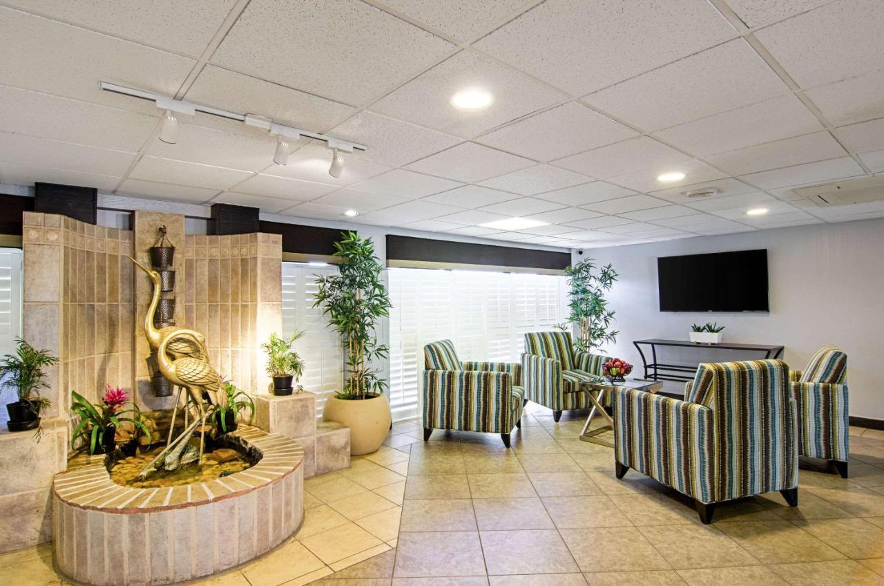 Quality & Stapleton Hotel Denver