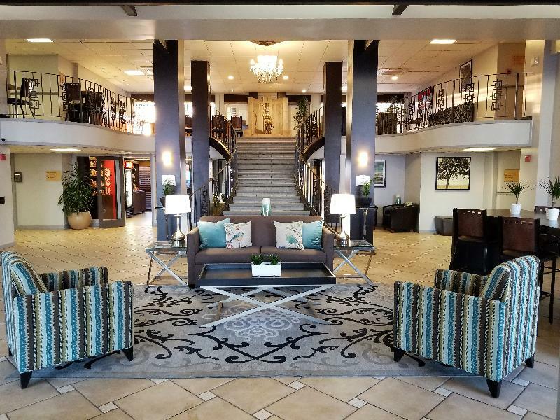 Quality & Stapleton Hotel 3*