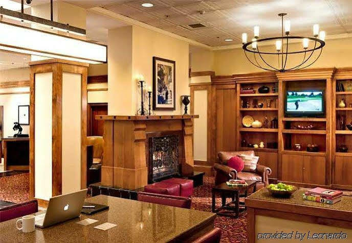 Courtyard By Marriott Downtown Denver