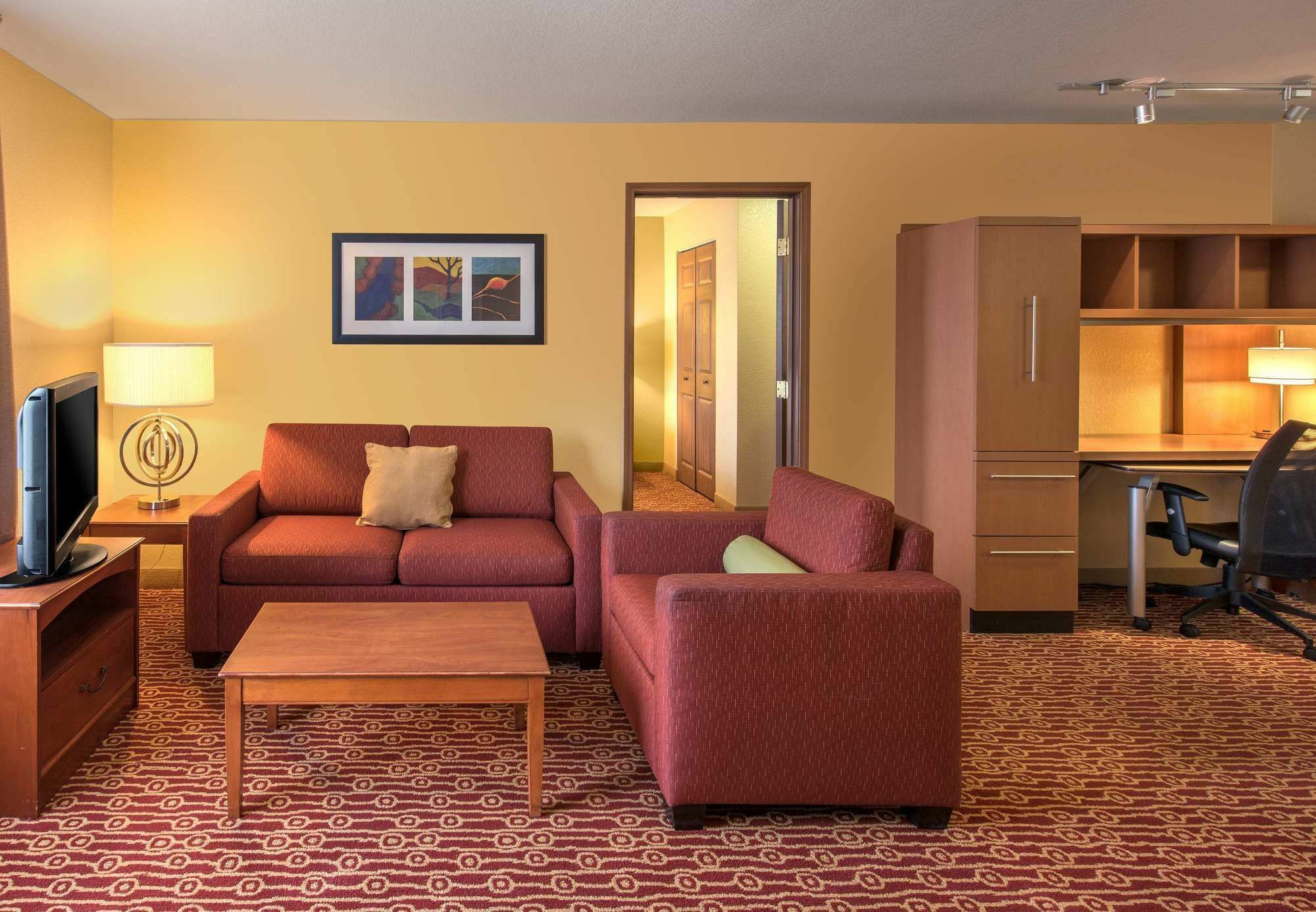 Hotel Suburban Tech Center