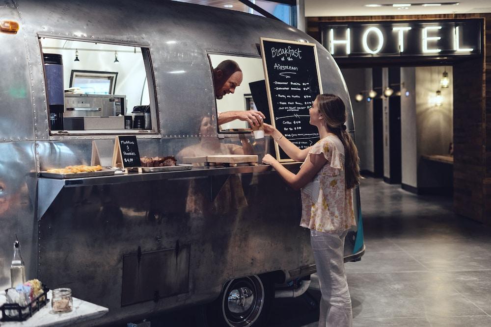 The Maven At Dairy Block Hotel 4*